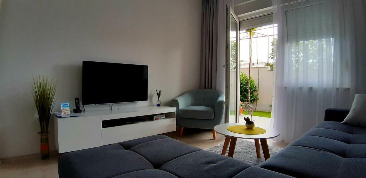 Apartment Sunce Podstrana Esterno foto
